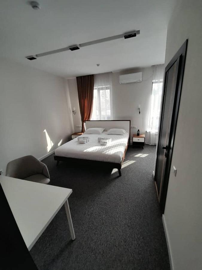 Hotel 78 Cafe Каракол Экстерьер фото